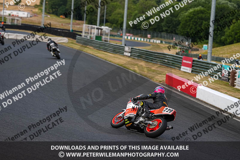 enduro digital images;event digital images;eventdigitalimages;mallory park;mallory park photographs;mallory park trackday;mallory park trackday photographs;no limits trackdays;peter wileman photography;racing digital images;trackday digital images;trackday photos